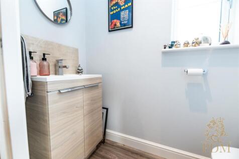 6 Byron Close Colwick Nottingham NG2 4BL