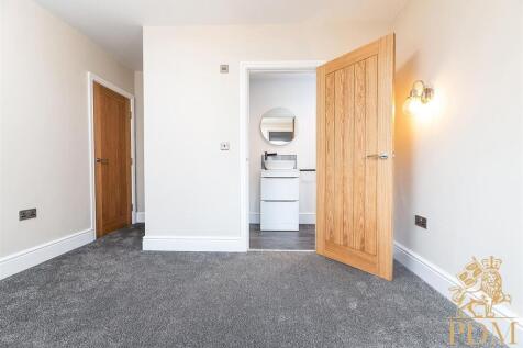 Apartment 3, 6 Mapperley Park Drive NG3 5BX