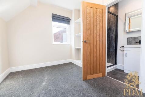 Apartment 3, 6 Mapperley Park Drive NG3 5BX