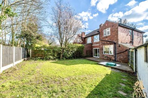 5 Balmoral Crescent Nottingham NG8 2DQ