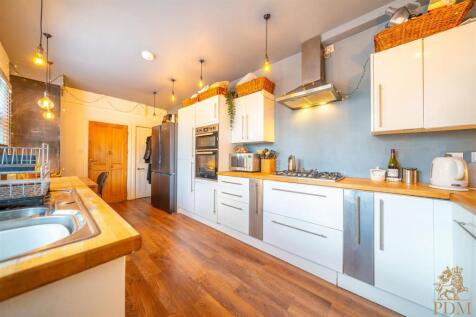 8 Claremont Rd Nottingham NG5 1BH