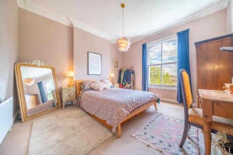 8 Claremont Rd Nottingham NG5 1BH