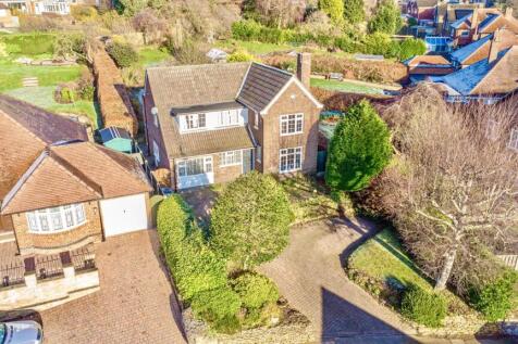 2 Arundel Drive Bramcote NG9 3FX