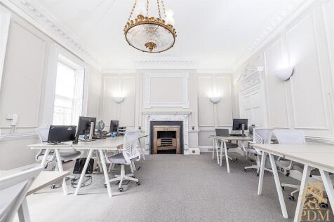 26ad12498fbe26688286c6a5ee424654-st-james-street-1