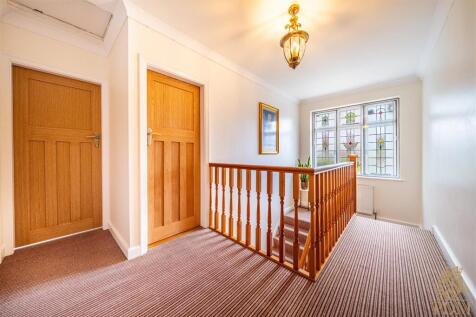 25044-04 186 Harrow Road_011.jpg