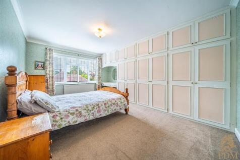 25044-04 186 Harrow Road_012.jpg