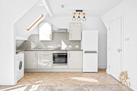 Flat 3, 4 Mapperely Park Drive Nottingham, NG3 5BX