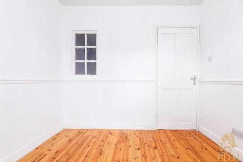 21 Bodmin Dr Nottingham  (19 of 23).jpg