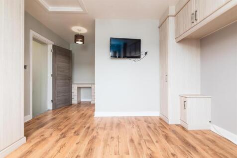 56 Appledore Avenue (20 of 33).jpg