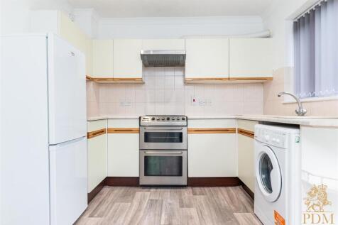 12 Chapman Court (8 of 21).jpg