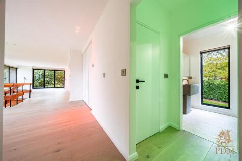 8 Fern Close, Bramcote, Nottingham, NG9 3DF