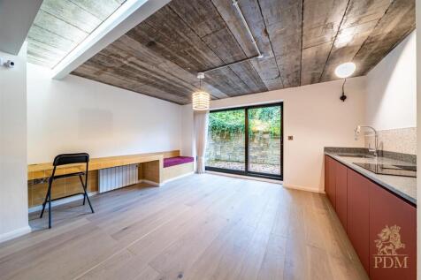 8 Fern Close, Bramcote, Nottingham, NG9 3DF