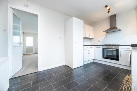 93 Latimer Drive, Bramcote (13 of 23).jpg