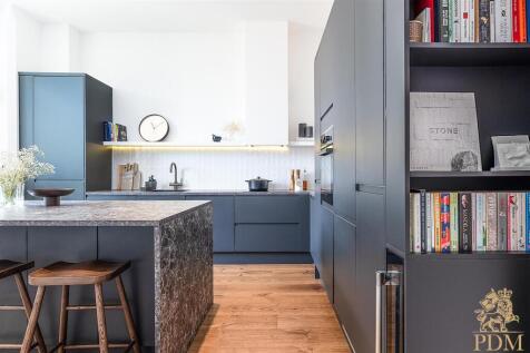Apt 2, 14 Magdala Rd Mapperley (10 of 34).jpg
