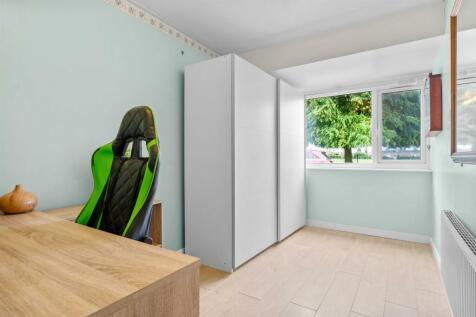 Downstairs bedroom