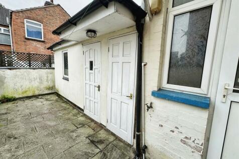 Rear courtyard