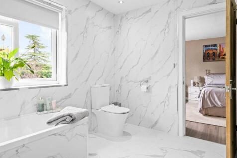 Ensuite bathroom