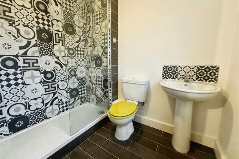 Ensuite shower room