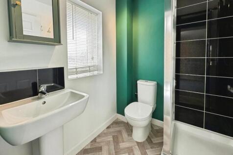 Ensuite shower room