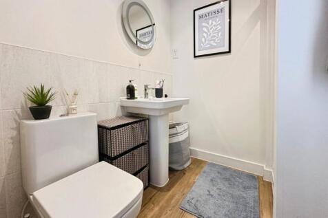 Ensuite shower room