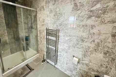 Master ensuite