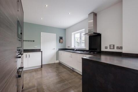 KITCHEN 3.jpg