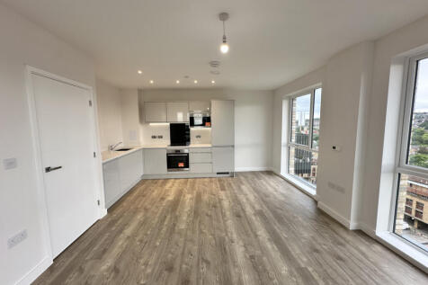 Living / Kitchen