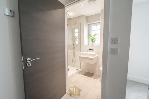5 NEWALL TERR 080225 EDIT (45 of 54).jpg