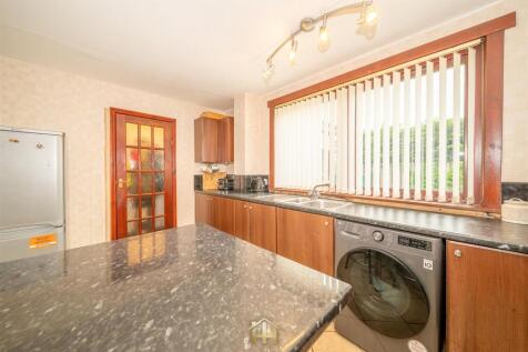 4 CASTLE CRESCENT FRIOCKHELM DD11 4TF EDIT (9 of 4