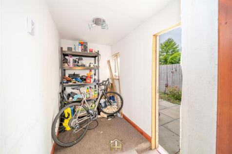 4 CASTLE CRESCENT FRIOCKHELM DD11 4TF EDIT (9 of 4