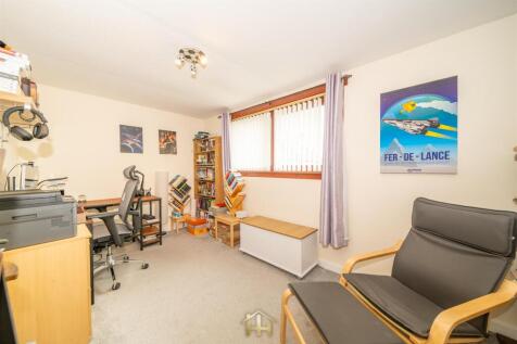 4 CASTLE CRESCENT FRIOCKHELM DD11 4TF EDIT (9 of 4
