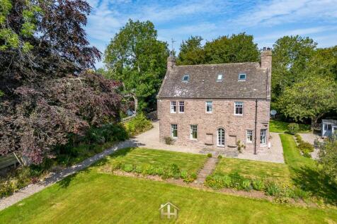 81 PARK ROAD BRECHIN 130825 EDIT (11 of 110).jpg