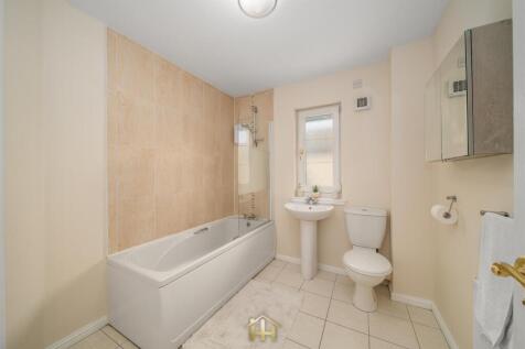 11 CASTLE WOOD AVE DD4 9FP 211025 EDIT (24 of 52).