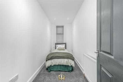 33 PARK AVE 191125 EDIT (22 of 23).jpg