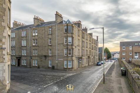 11 OGILVIE ST 201125 EDIT (1 of 10).jpg