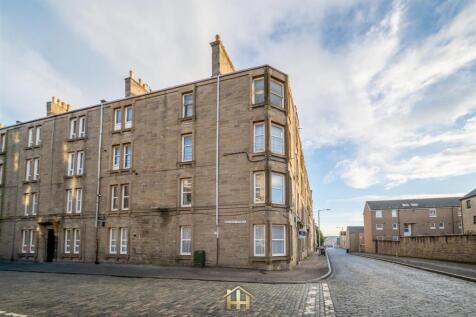 11 OGILVIE ST 201125 EDIT (19 of 20).jpg