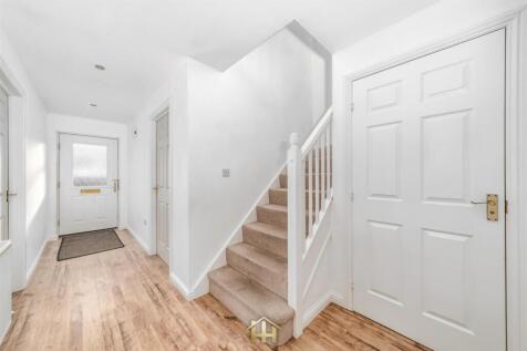 99 GLENEAGLES AVE DD2 3GH 251125 EDIT (19 of 49).j