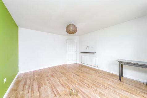 99 GLENEAGLES AVE DD2 3GH 251125 EDIT (10 of 49).j