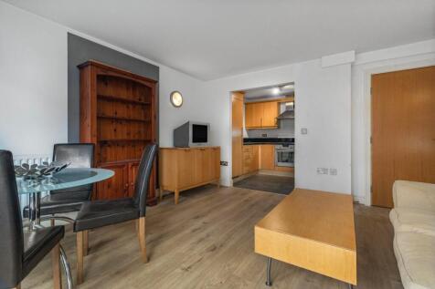 Living Room 3