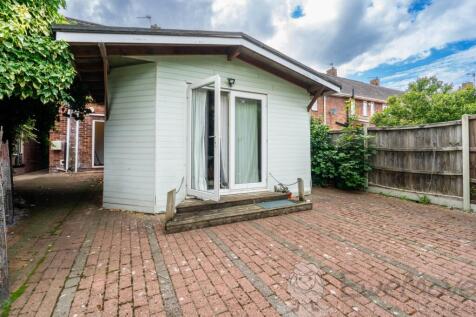 DMC05122-HDR