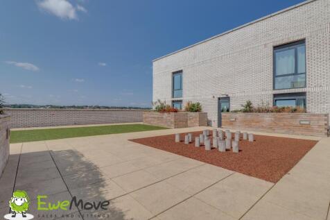 Roof Garden at Chevette Court by Ben Brind EweMove