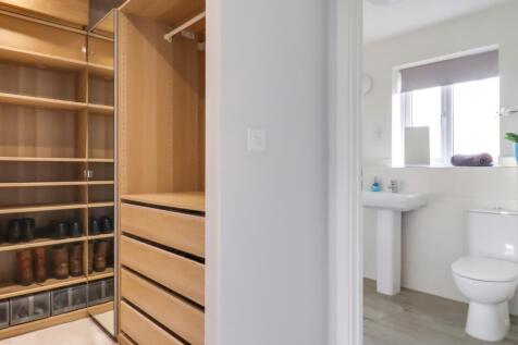 Dressing-Room-Ensuite