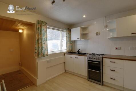Kitchen b