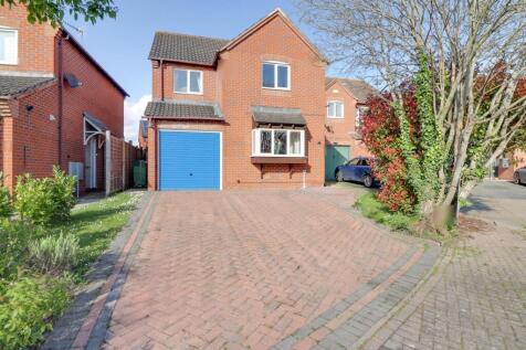 lundy row  Drive  Integral Garage