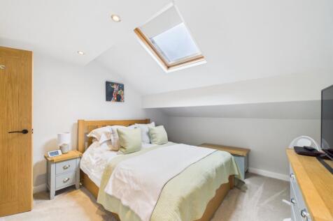 Double Main Bedroom