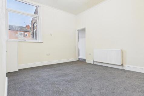 CAM03729G0-PR0167-STILL005