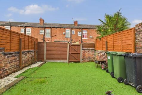 CAM03729G0-PR0167-STILL012