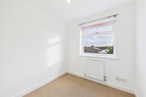 CAM02386G0-PR0151-STILL005