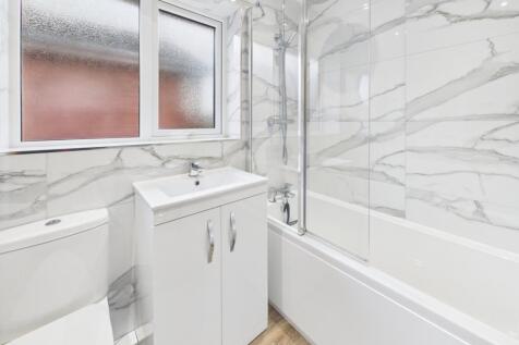 CAM02386G0-PR0151-STILL006