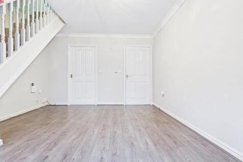 CAM03729G0-PR0175-STILL007